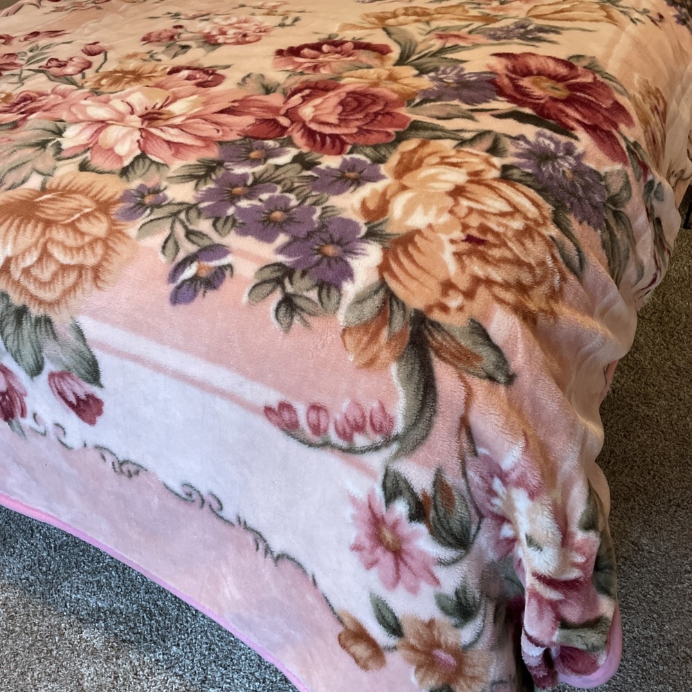 Victoria‎ Floral Fleece Blanket Reversible Double/Full 78"x88" Victorian Pastels